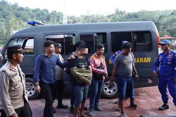 lingga1.jpg